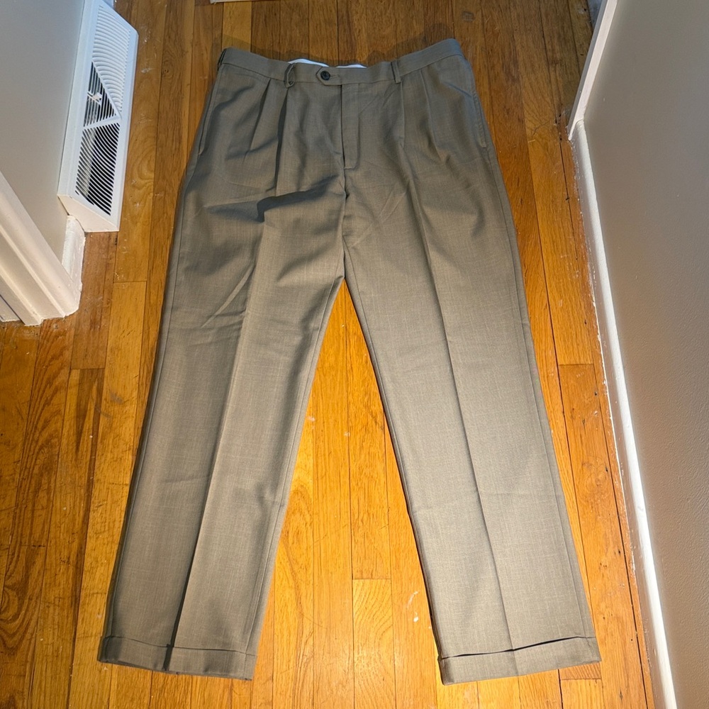 Haggar  tan Men's Dress Pants